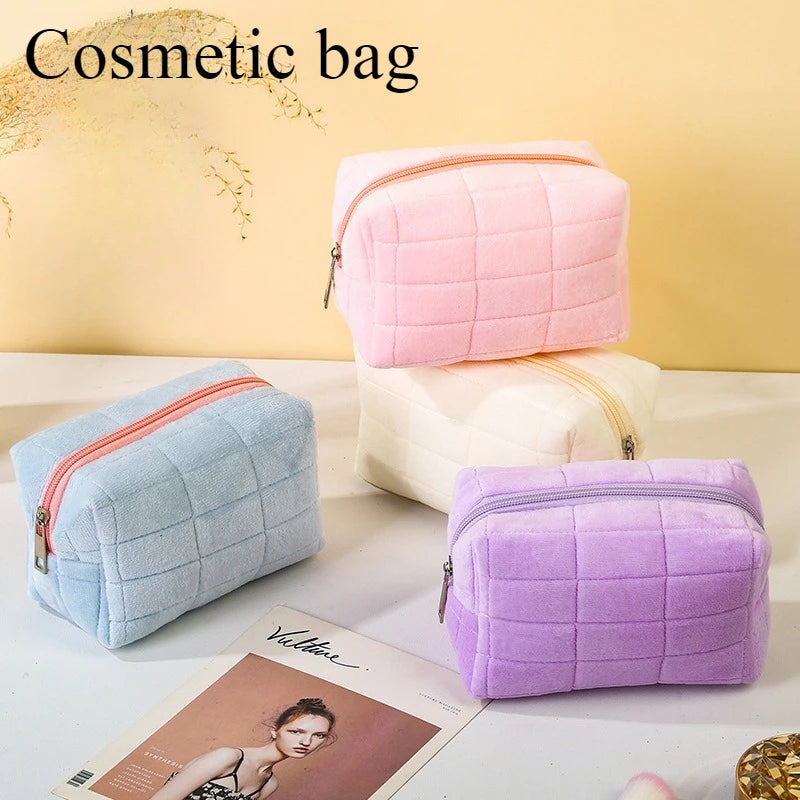 New Cute Plush Cosmetic Bag, Travel Skin Care Product Storage Bag, High-Looking Female Mobile Phone Large Capacity Storage Bag