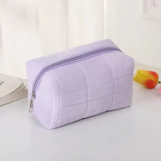 New Cute Plush Cosmetic Bag, Travel Skin Care Product Storage Bag, High-Looking Female Mobile Phone Large Capacity Storage Bag